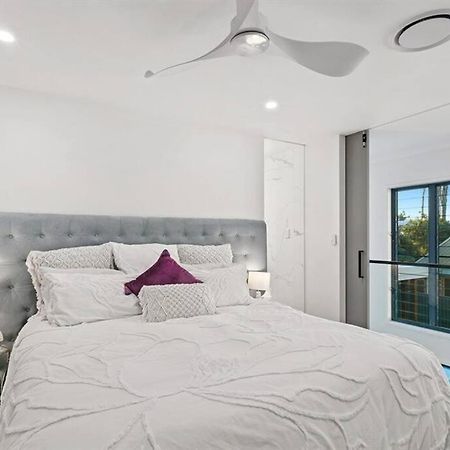 Beachside Buddina Luxury Family House 5 Bedrooms Exteriör bild