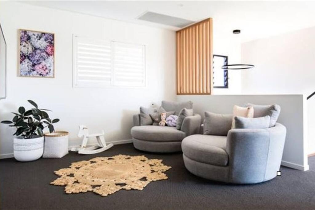 Beachside Buddina Luxury Family House 5 Bedrooms Exteriör bild