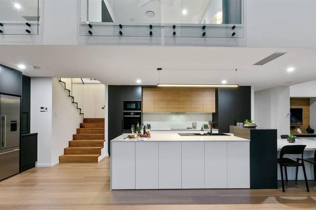 Beachside Buddina Luxury Family House 5 Bedrooms Exteriör bild