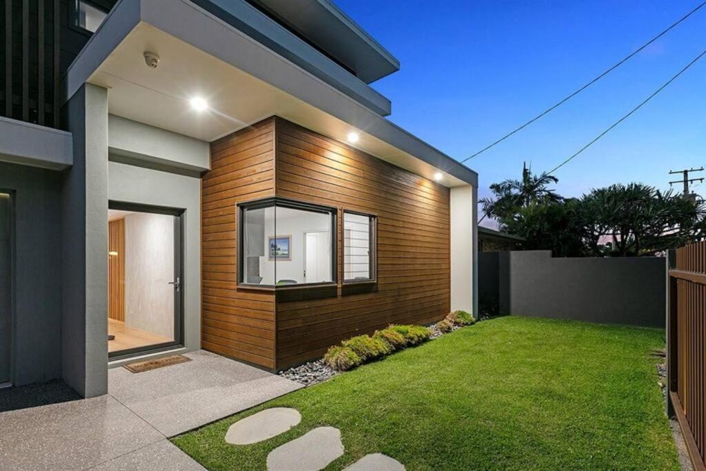 Beachside Buddina Luxury Family House 5 Bedrooms Exteriör bild